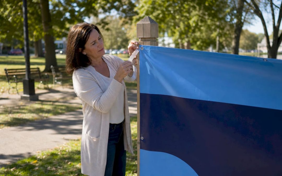 How to Create Open House Banners That Attract Buyers