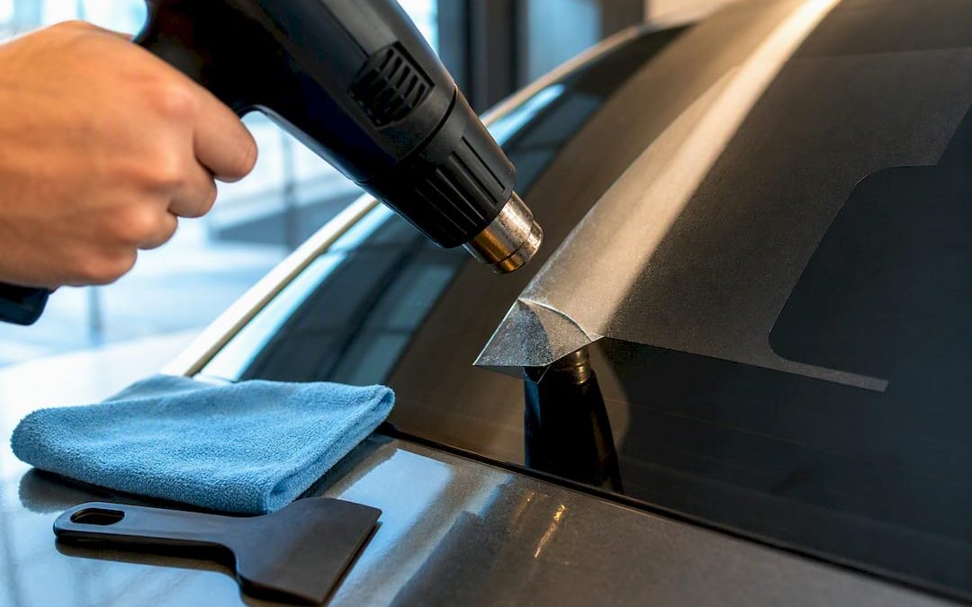 Avoid Tint Damage: Remove Car Window Decals With 30–60s Heat