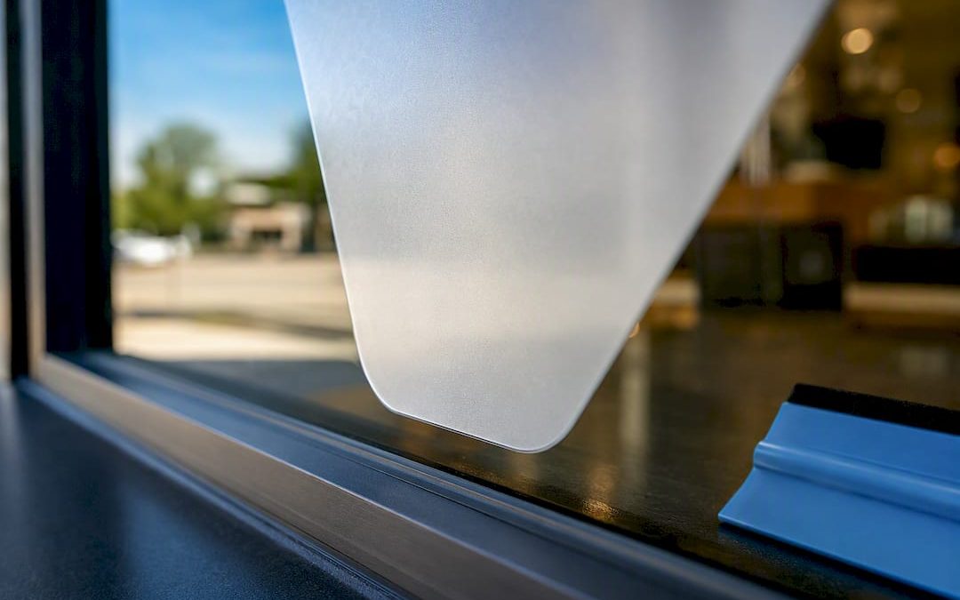 How Window Clings Hold Without Glue for Small Businesses